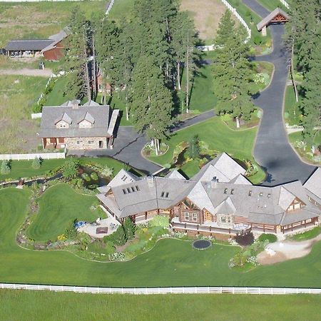 Glacier Mountain Lodge コロンビア・フォールズ エクステリア 写真